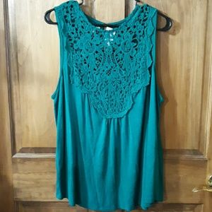 Green sleeveless flowy maurices top